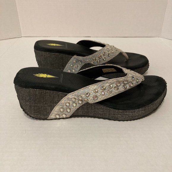Volatile Rhinestone Thong Sandals Flip Flops Gray - Picture 5 of 9